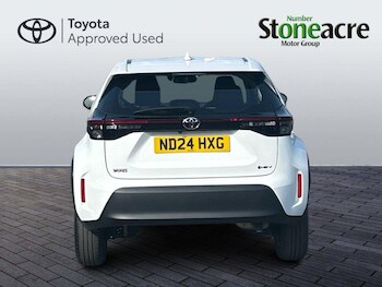 Used Toyota Yaris Cross 2024 for sale - 77939461: Photo