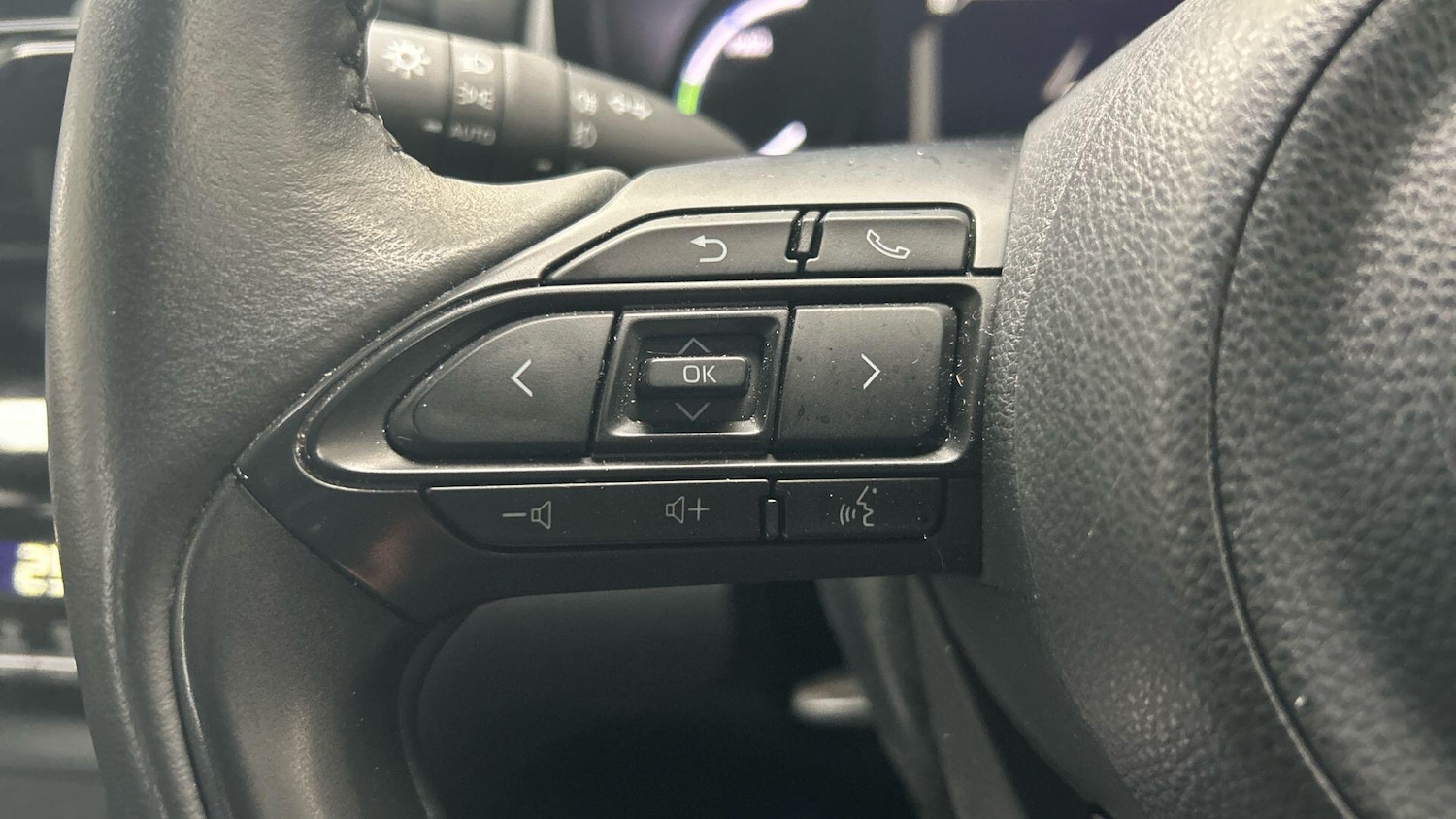 Used Toyota Yaris Cross 2023 for sale - 76166600: Photo 36