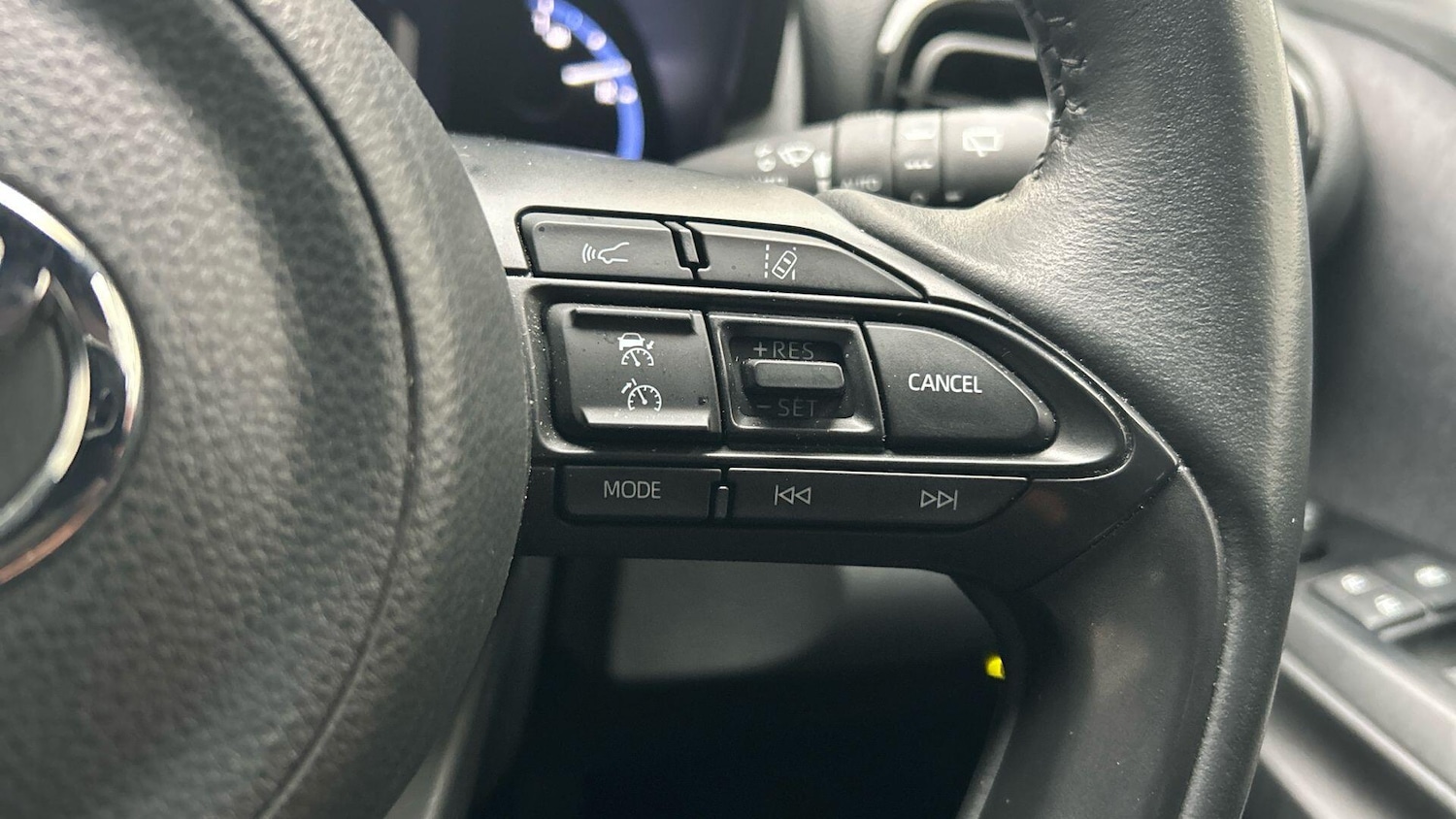 Used Toyota Yaris Cross 2023 for sale - 76166600: Photo 37