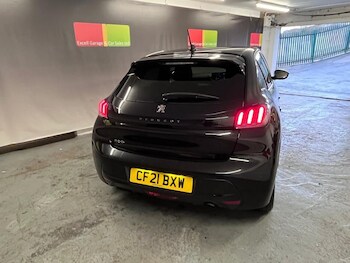 Used Peugeot 208 2021 for sale - 77748308: Photo