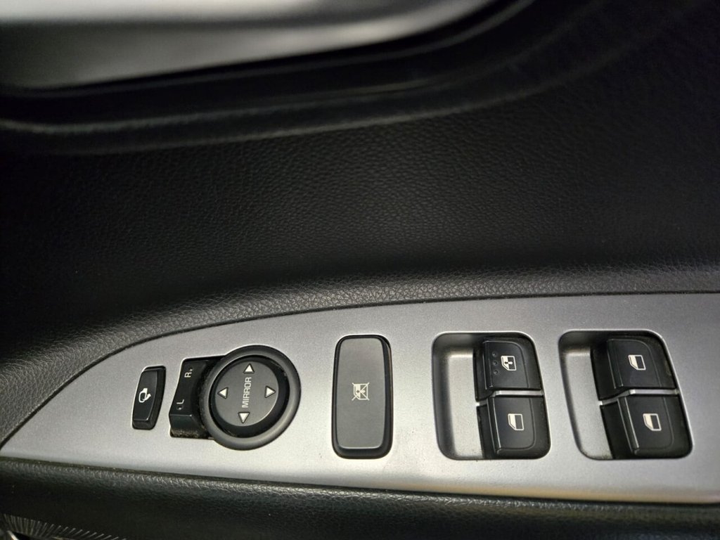 Used Kia Stonic 2021 for sale - 77608688: Photo 24