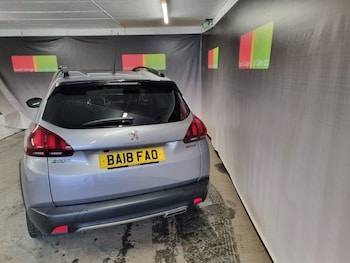 Used Peugeot 2008 2018 for sale - 76105352: Photo