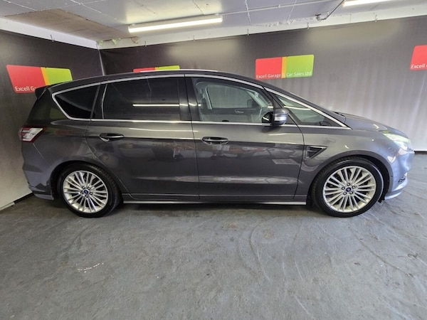 Used Ford S-Max 2016 for sale - 75487327: Photo 2