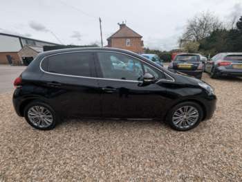 Used Peugeot 208 2017 for sale - 74369464: Photo