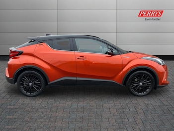 Used Toyota C-HR 2020 for sale - 76220001: Photo