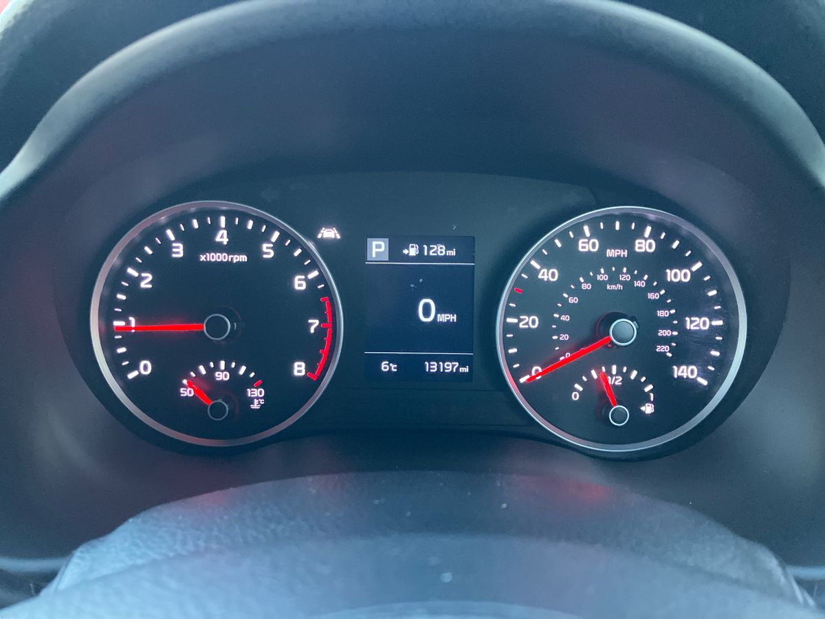 Used Kia Stonic 2018 for sale - 76748594: Photo 15