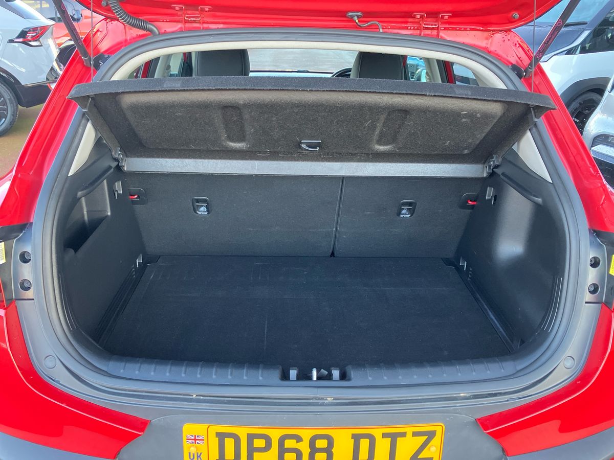 Used Kia Stonic 2018 for sale - 76748594: Photo 21