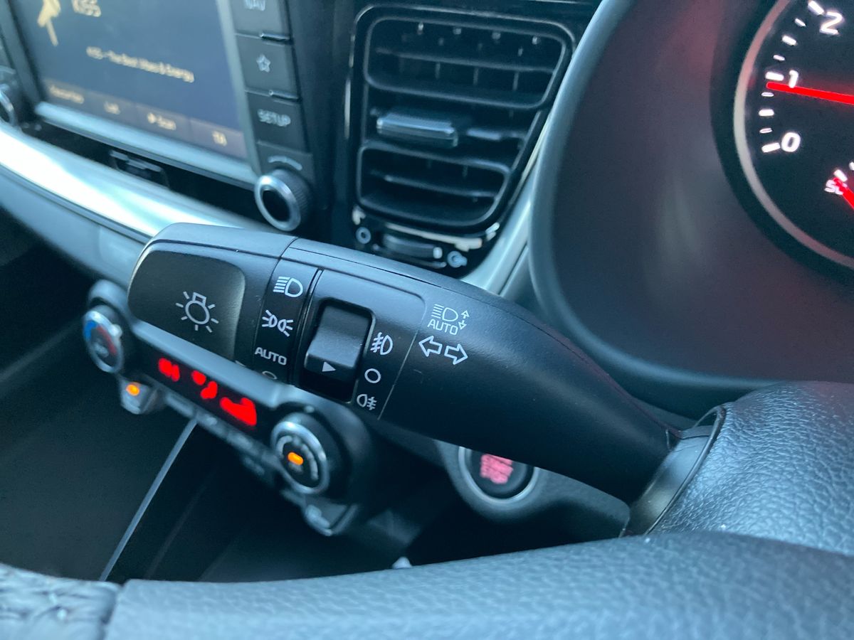 Used Kia Stonic 2018 for sale - 76748594: Photo 34