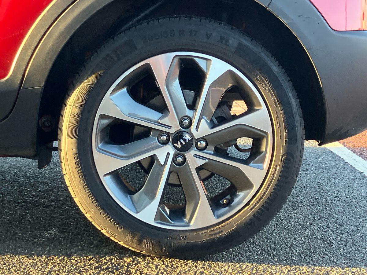 Used Kia Stonic 2018 for sale - 76748594: Photo 8