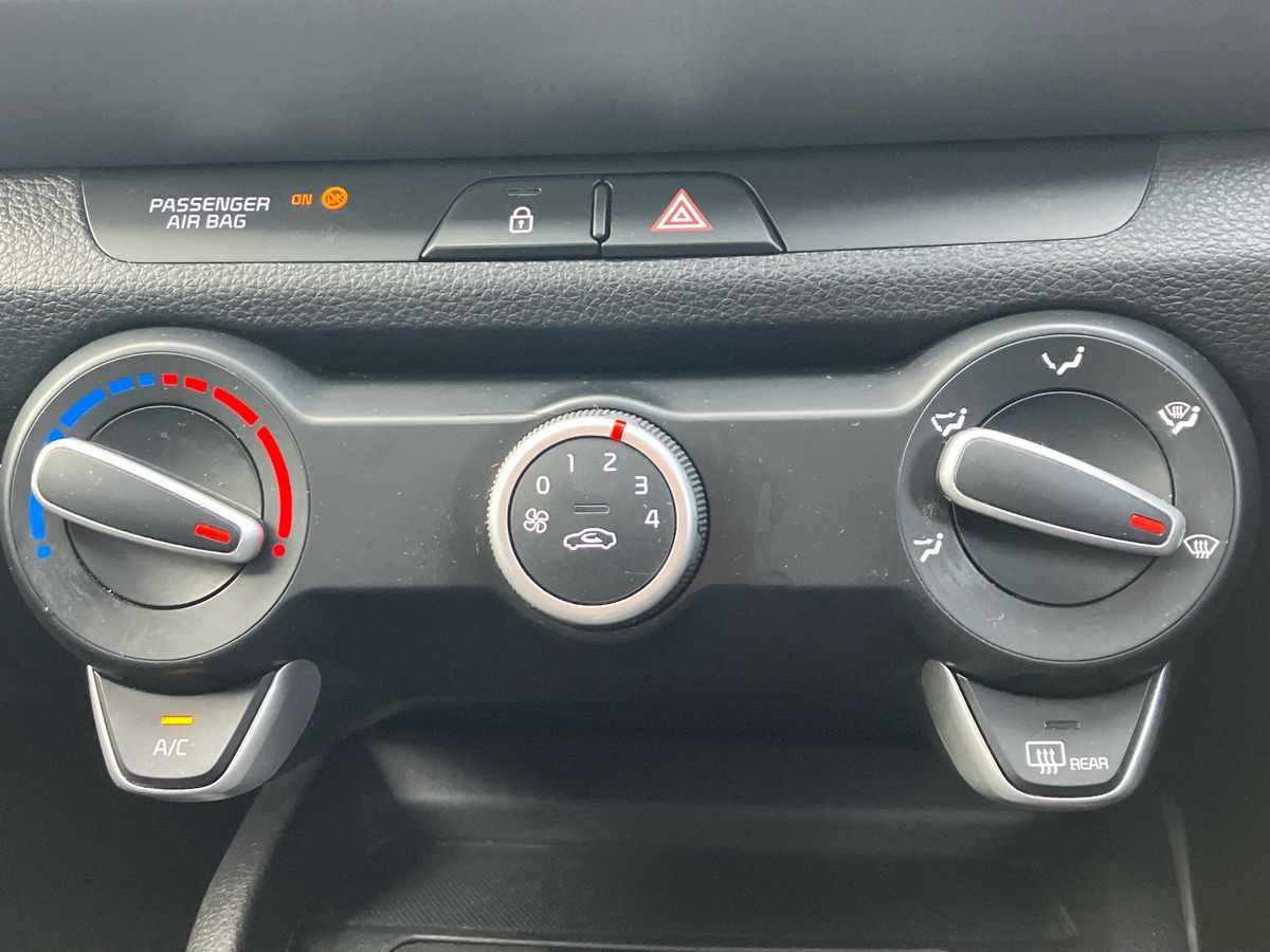 Used Kia Stonic 2019 for sale - 77398688: Photo 12