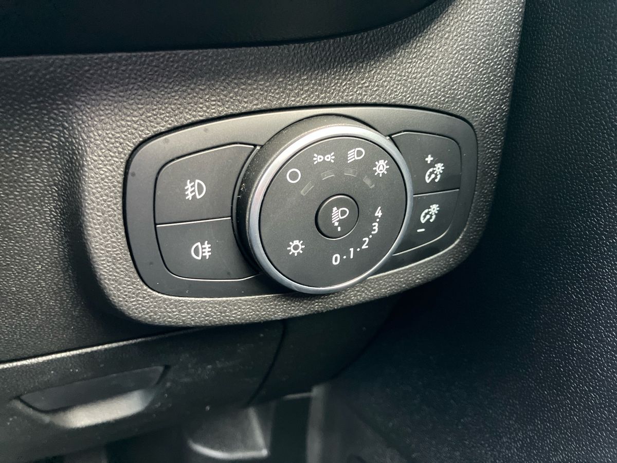 Used Ford Fiesta 2018 for sale - 76249572: Photo 29