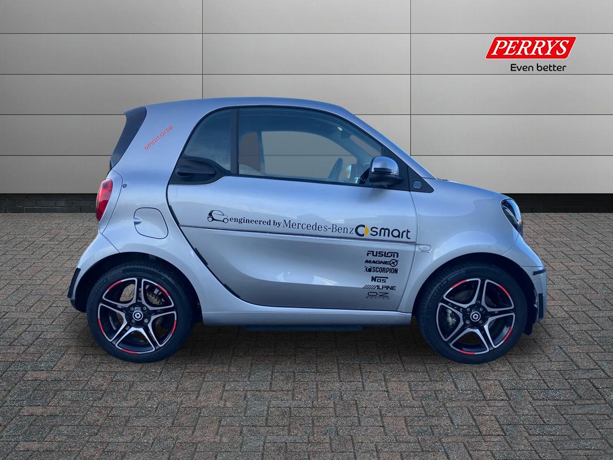 Used smart fortwo 2023 for sale - 76748647: Photo 3