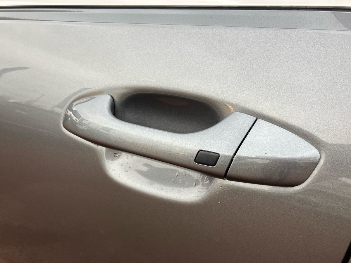 Used Kia Stonic 2025 for sale - 76373929: Photo 26