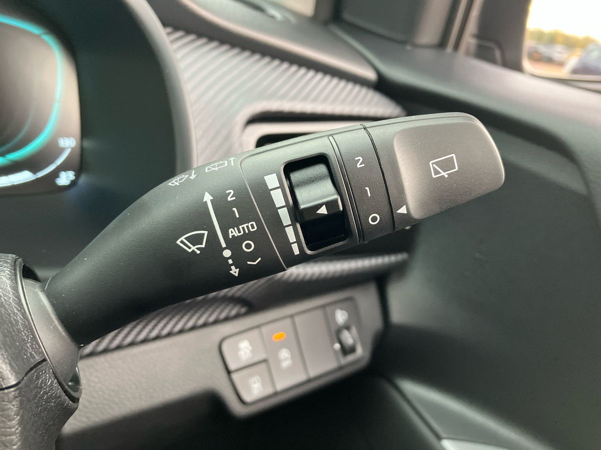 Used Kia Stonic 2025 for sale - 76373929: Photo 32