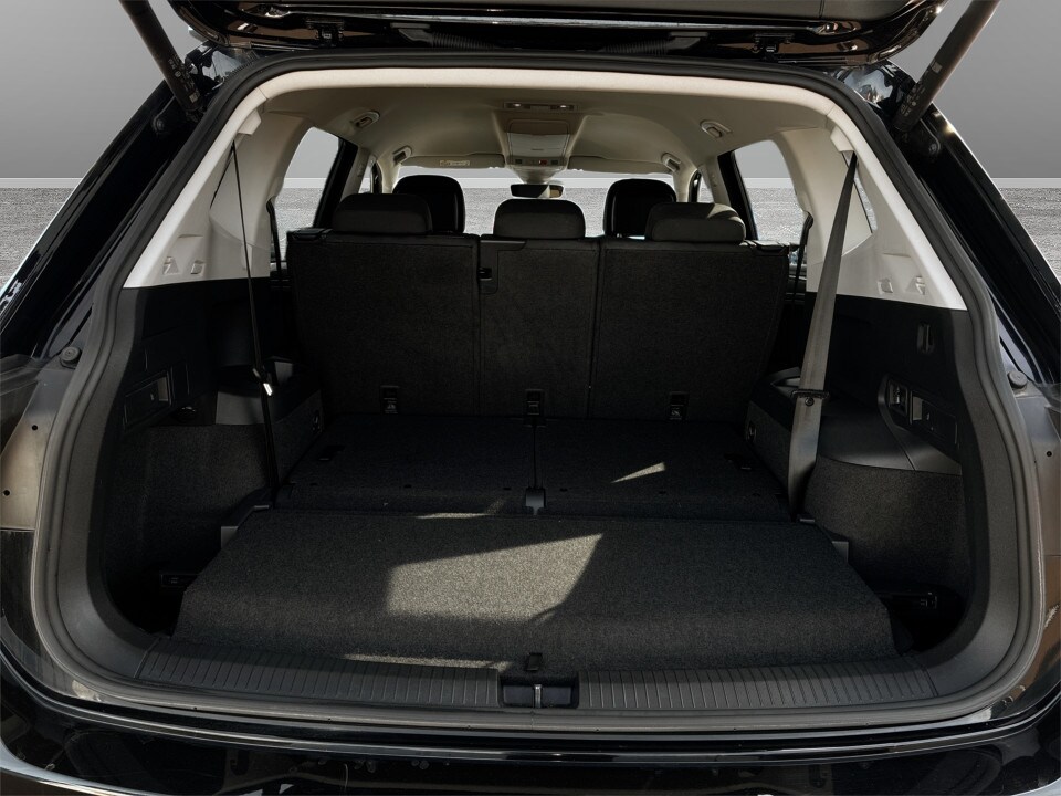 Used Volkswagen Tiguan Allspace 2023 for sale - 77980510: Photo 12