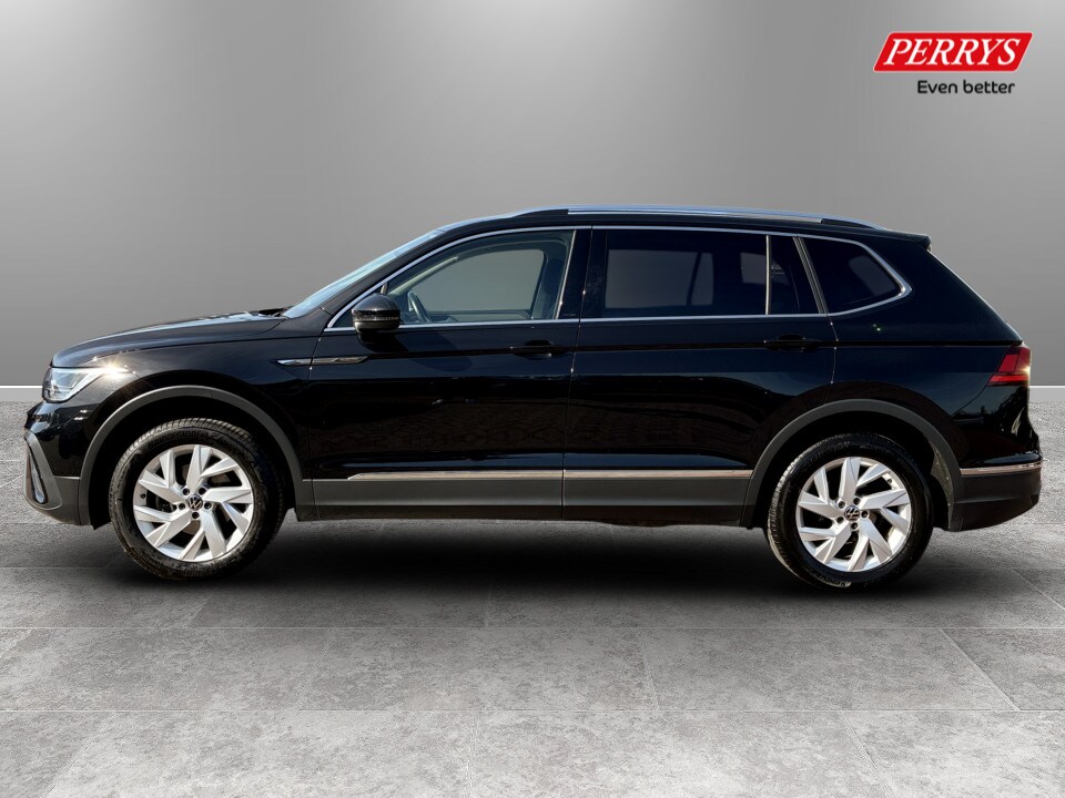Used Volkswagen Tiguan Allspace 2023 for sale - 77980510: Photo 4