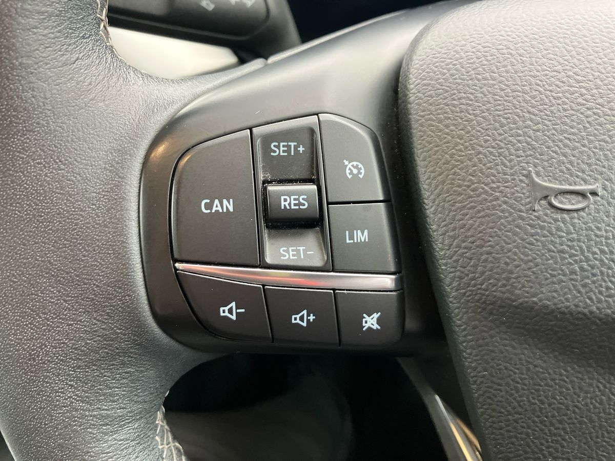 Used Ford Focus 2021 for sale - 76542366: Photo 17