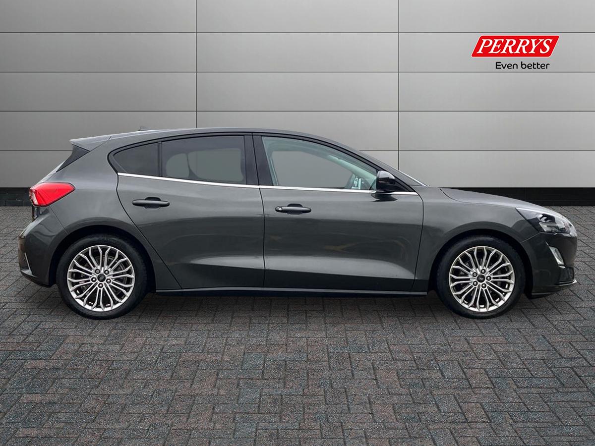 Used Ford Focus 2021 for sale - 76542366: Photo 3