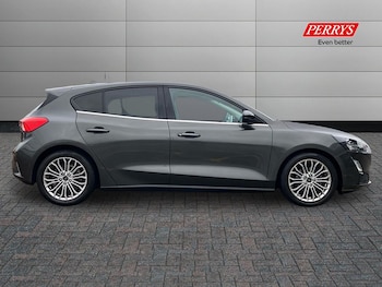 Used Ford Focus 2021 for sale - 76542366: Photo