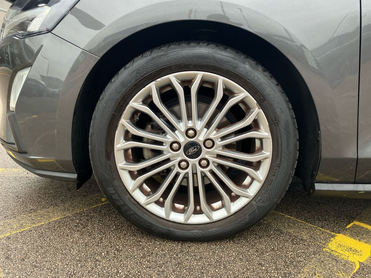 Used Ford Focus 2021 for sale - 76542366: Photo 8