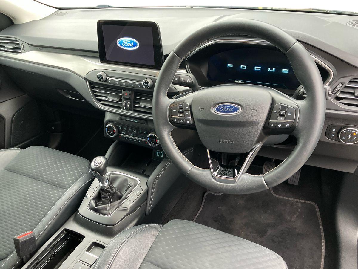 Used Ford Focus 2021 for sale - 76542366: Photo 9