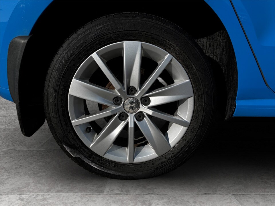 Used Volkswagen Polo 2016 for sale - 77980423: Photo 9