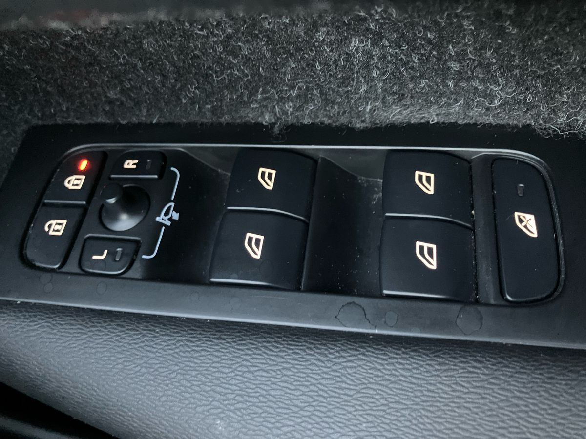 Used Volvo XC40 2020 for sale - 76525916: Photo 18