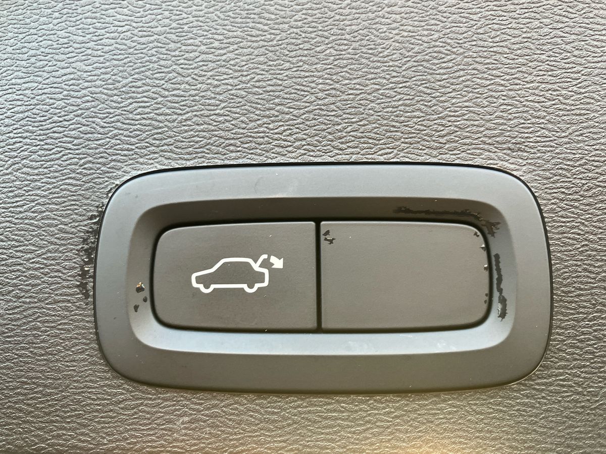 Used Volvo XC40 2020 for sale - 76525916: Photo 26