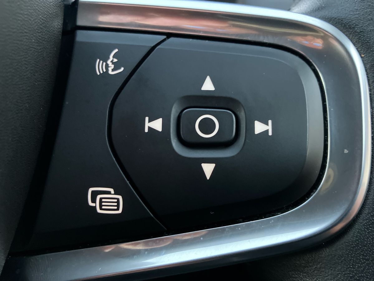 Used Volvo XC40 2020 for sale - 76525916: Photo 34