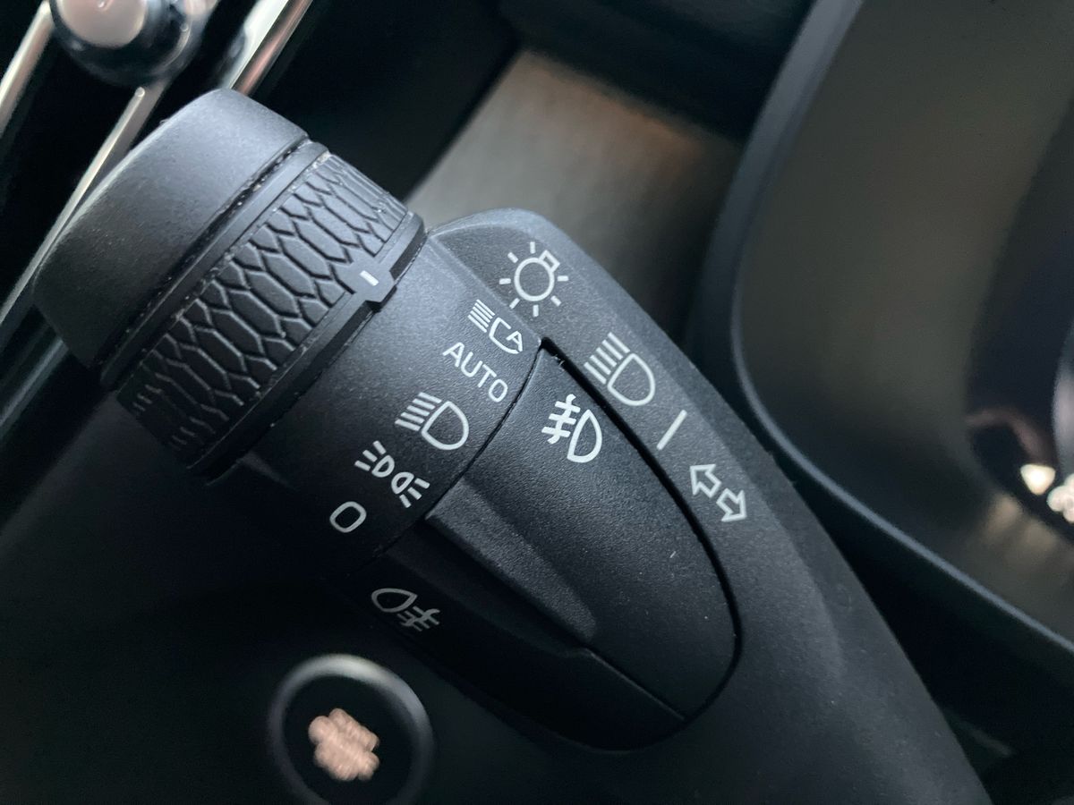 Used Volvo XC40 2020 for sale - 76525916: Photo 40