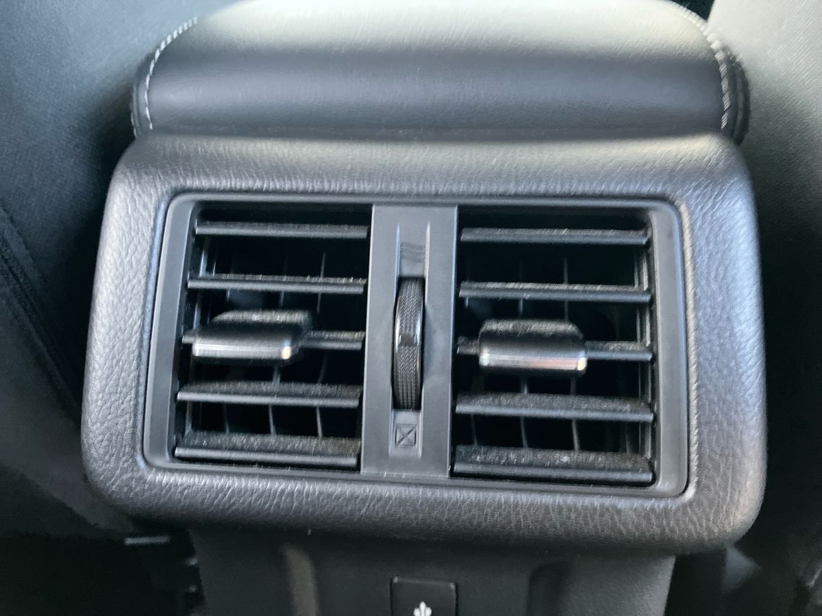 Used Mitsubishi Outlander 2020 for sale - 76128150: Photo 37