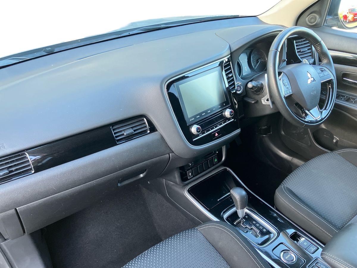 Used Mitsubishi Outlander 2020 for sale - 76128150: Photo 6