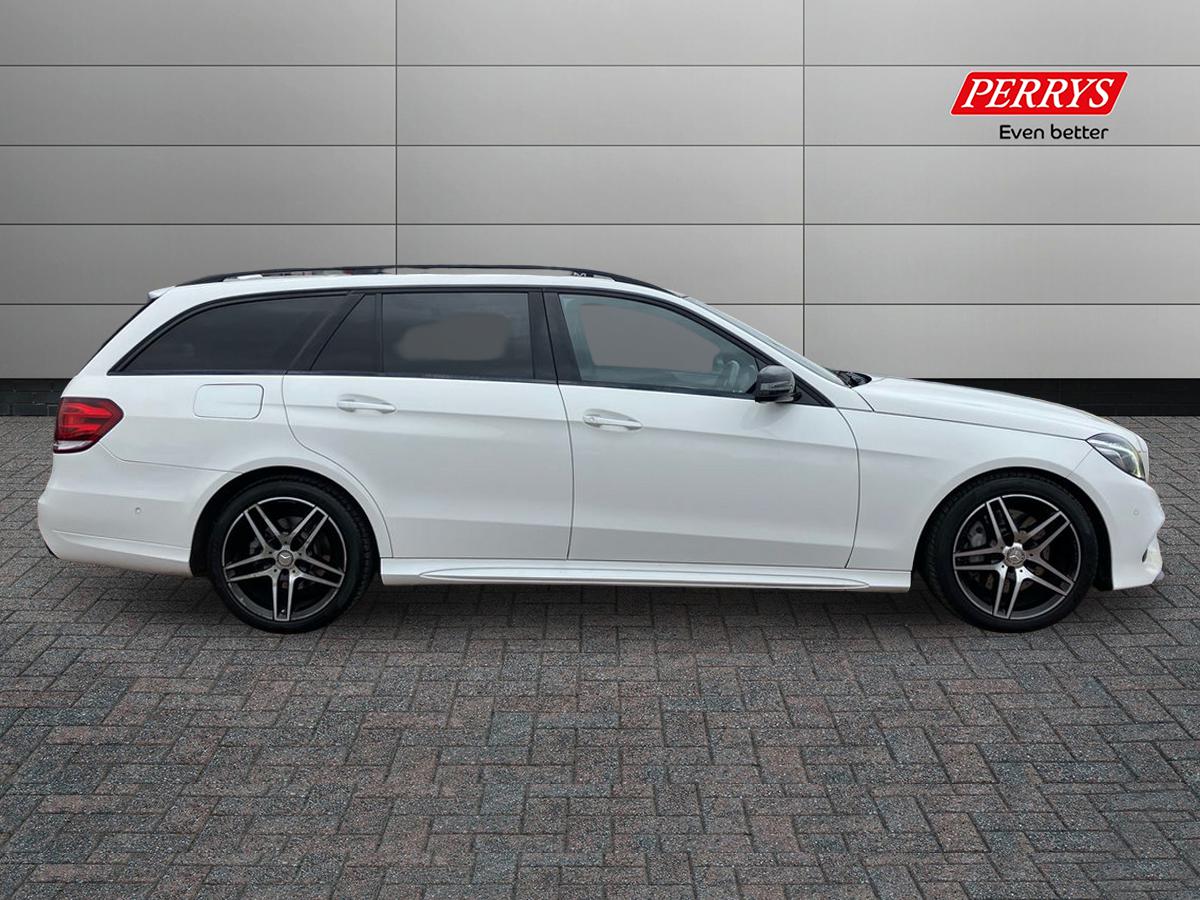 Used Mercedes-Benz E Class 2016 for sale - 77997902: Photo 3