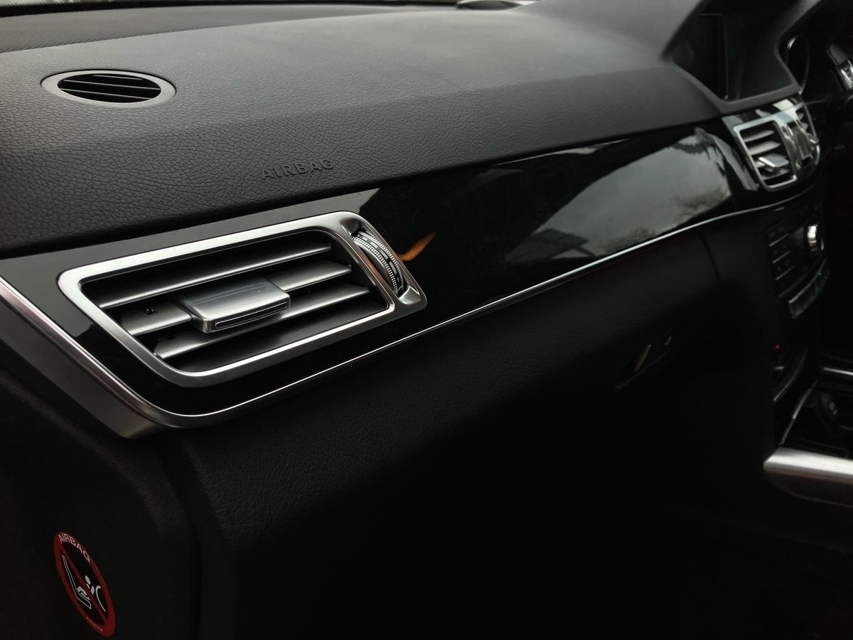 Used Mercedes-Benz E Class 2016 for sale - 77997902: Photo 40