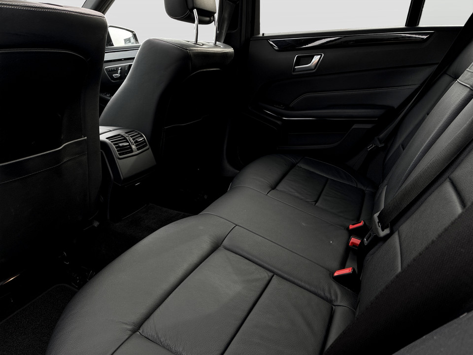 Used Mercedes-Benz E Class 2016 for sale - 77997902: Photo 76