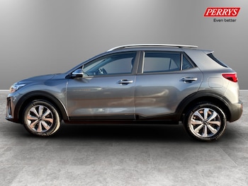 Used Kia Stonic 2024 for sale - 77629579: Photo