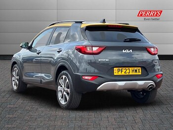 Used Kia Stonic 2023 for sale - 75850649: Photo