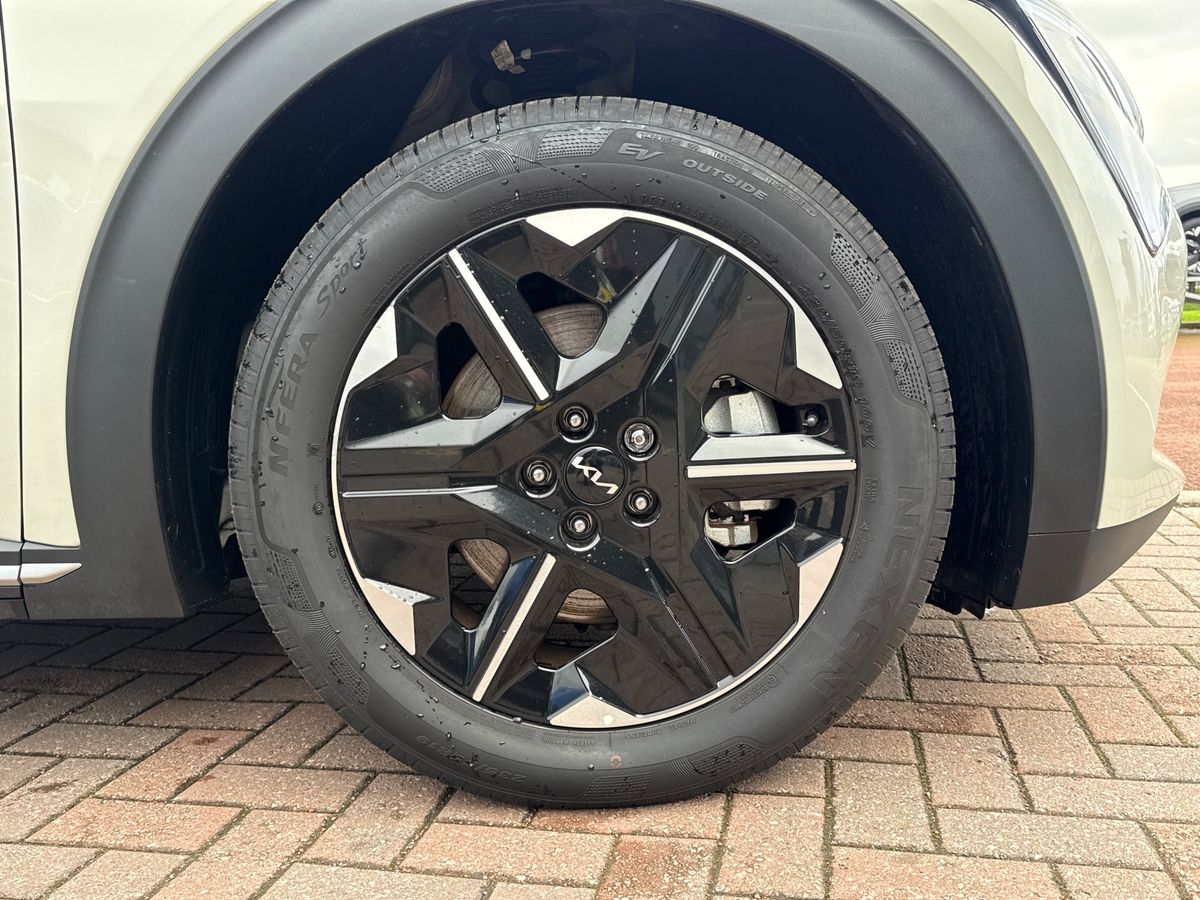 Used Kia EV6 2025 for sale - 76436816: Photo 7