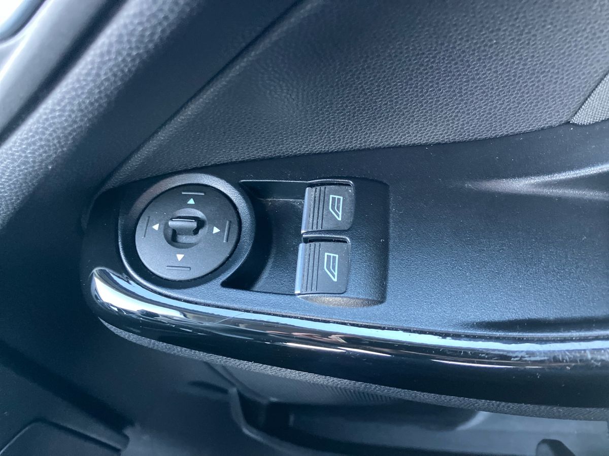 Used Ford Fiesta 2017 for sale - 76957943: Photo 18