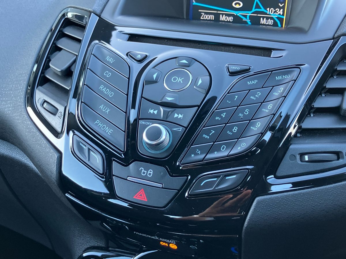 Used Ford Fiesta 2017 for sale - 76957943: Photo 38