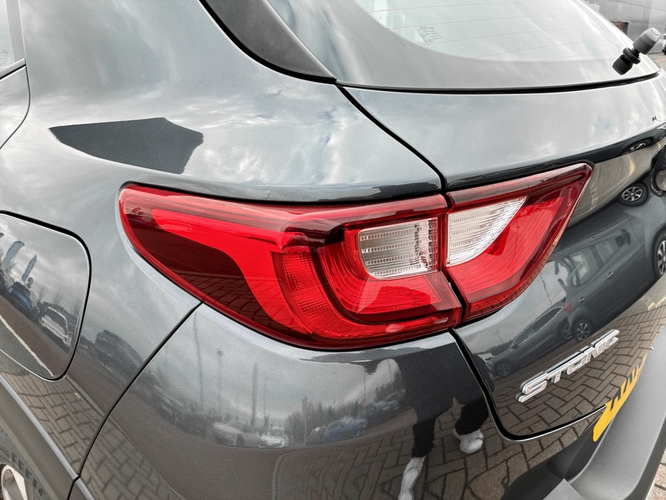 Used Kia Stonic 2018 for sale - 77635605: Photo 11