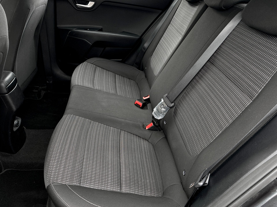 Used Kia Stonic 2018 for sale - 77635605: Photo 18