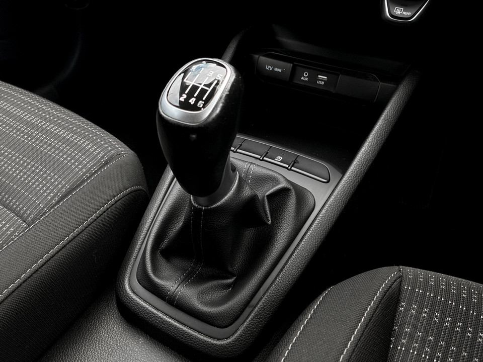 Used Kia Stonic 2018 for sale - 77635605: Photo 23