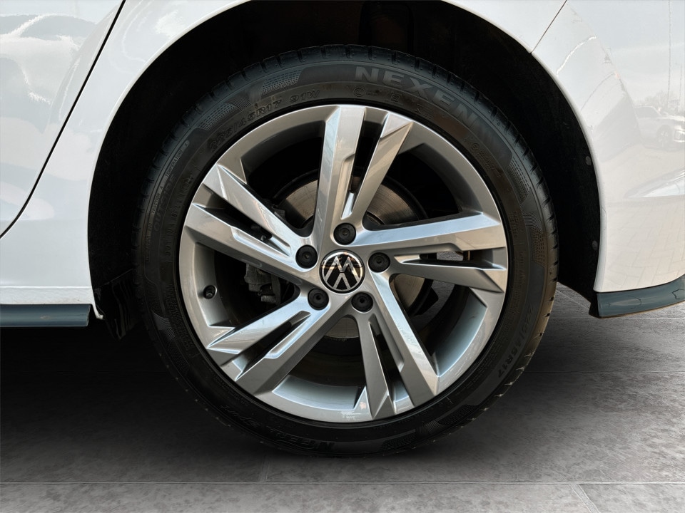 Used Volkswagen Golf 2023 for sale - 77980517: Photo 9