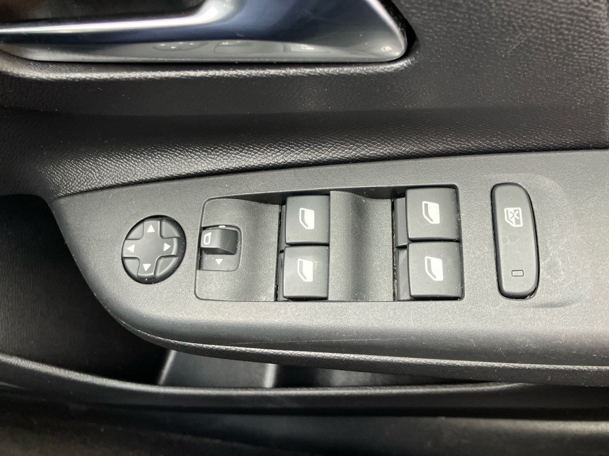 Used Vauxhall Corsa 2023 for sale - 75849911: Photo 18