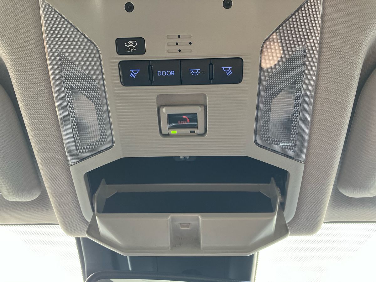 Used Toyota RAV4 2022 for sale - 76128152: Photo 31