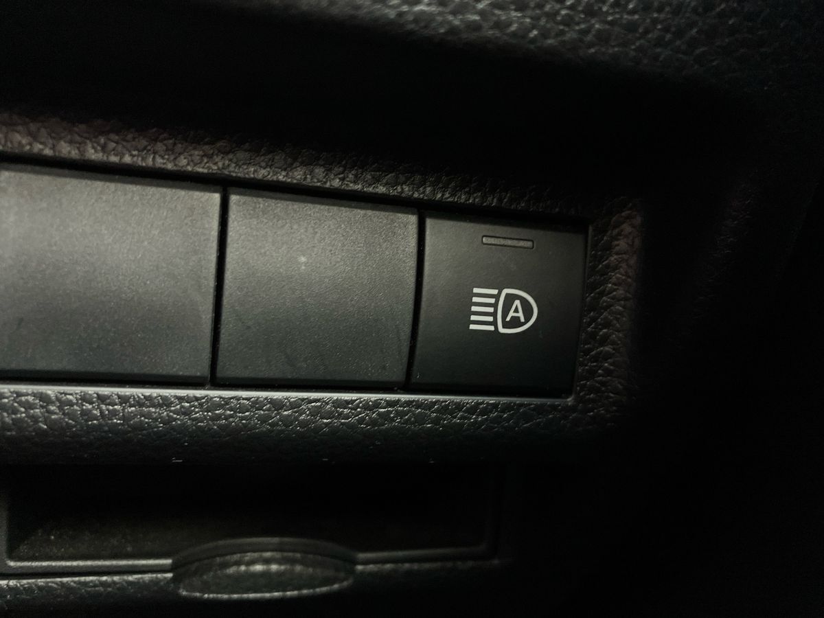 Used Toyota RAV4 2022 for sale - 76128152: Photo 35