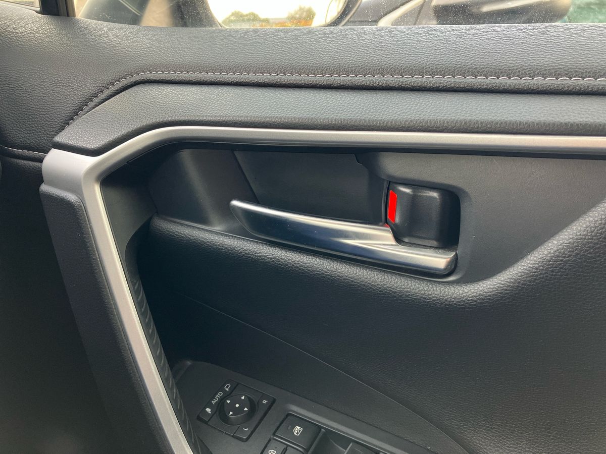 Used Toyota RAV4 2022 for sale - 76128152: Photo 36