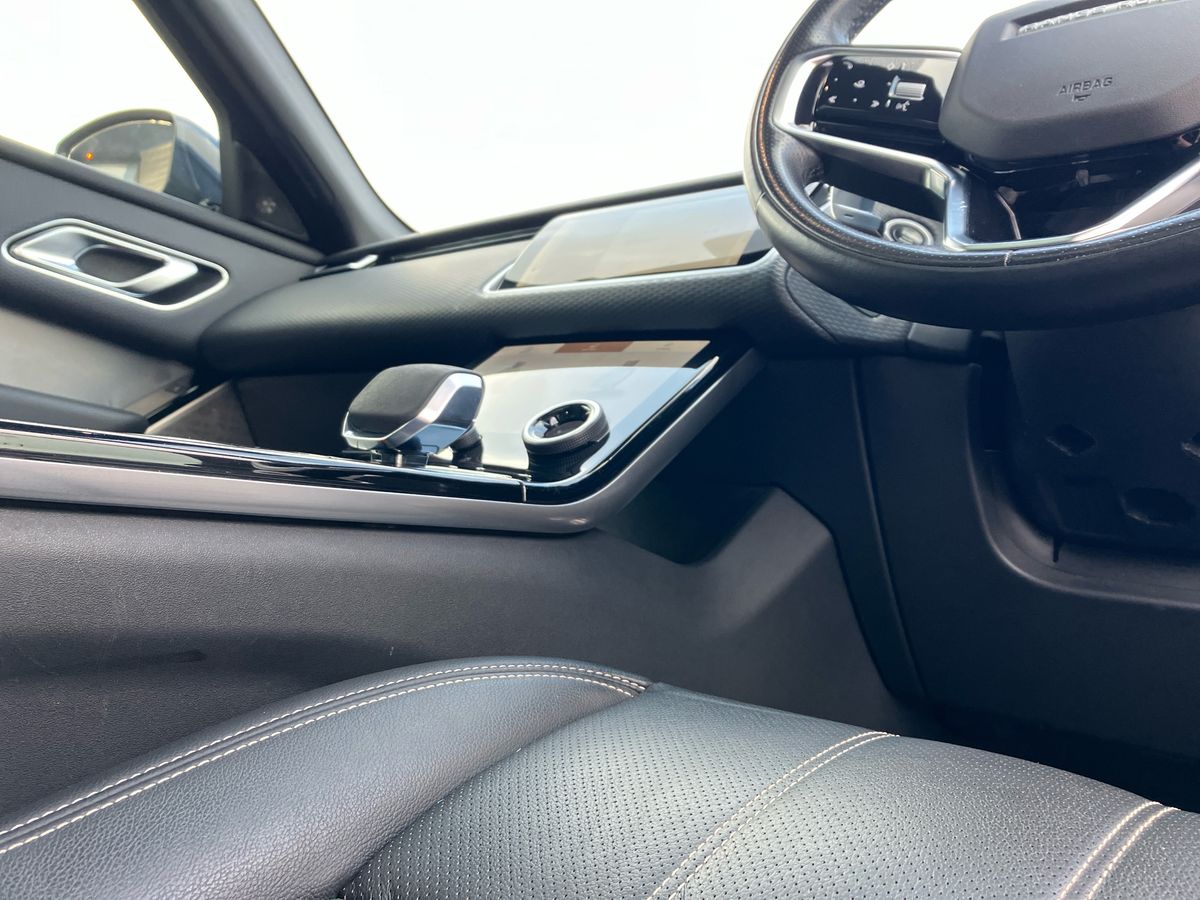 Used Land Rover Range Rover Velar 2022 for sale - 76565871: Photo 17