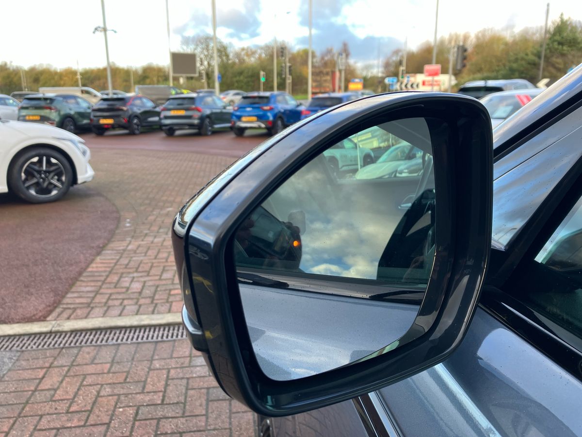 Used Land Rover Range Rover Velar 2022 for sale - 76565871: Photo 35